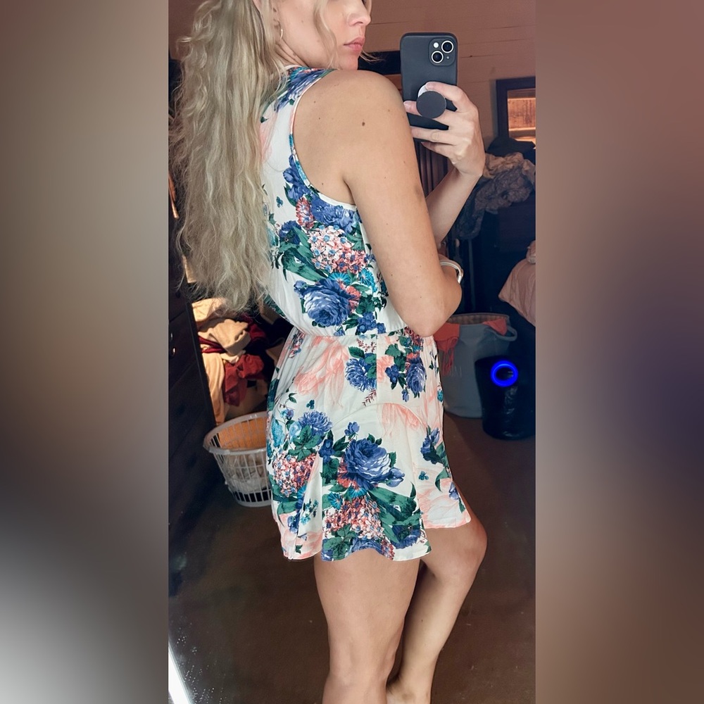 Peppermint | NWOT Floral Romper - Picture 6 of 13